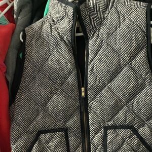 GUC J Crew Herringbone puffer Vest. Hard to find print. Medium